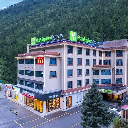 Holiday Inn Express Jiuzhaigou,Only 600 Meters To Jiuzhaigou Park By Ihg Exterior foto